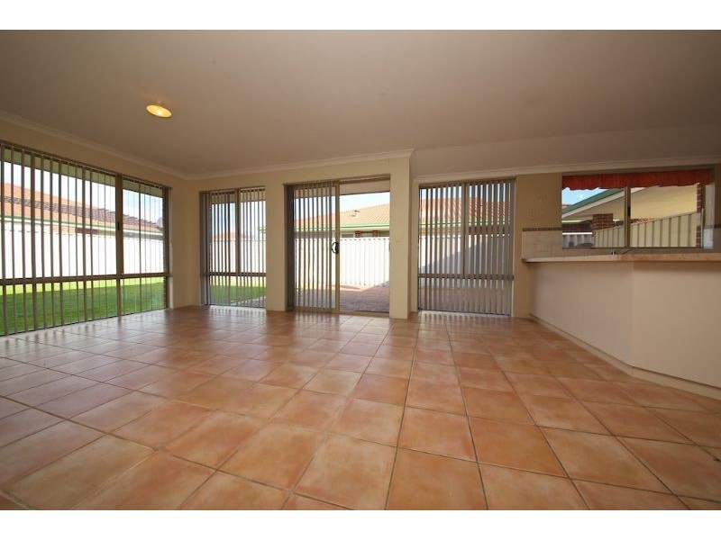 7 Werang Entrance, South Guildford WA 6055