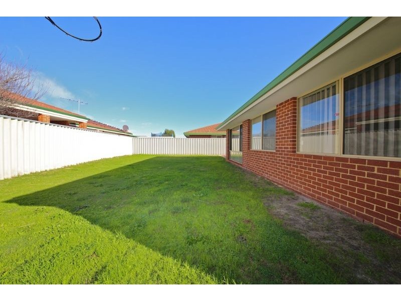 7 Werang Entrance, South Guildford WA 6055