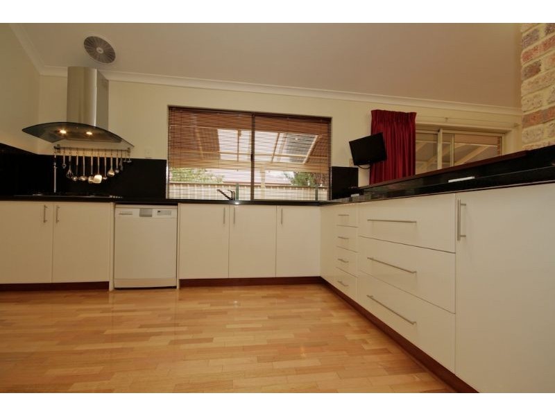 3 Earlsferry Court, Bassendean WA 6054