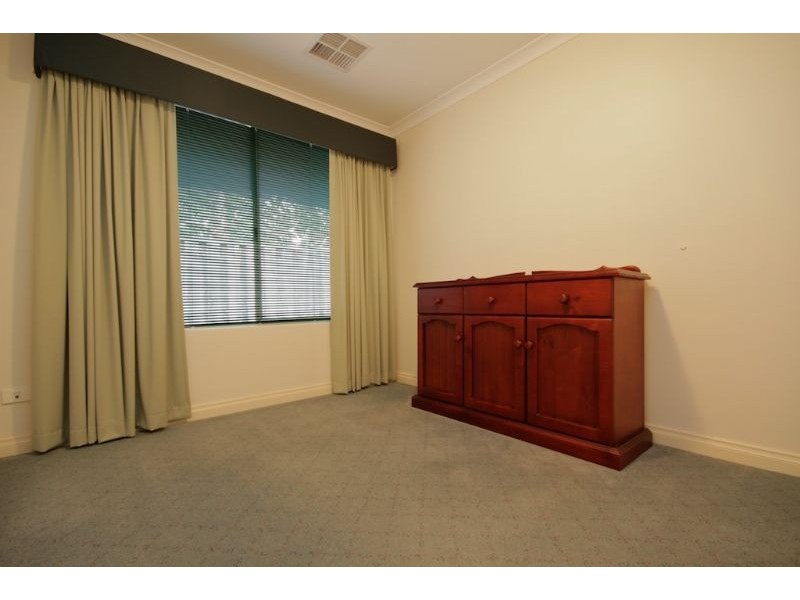 3 Earlsferry Court, Bassendean WA 6054