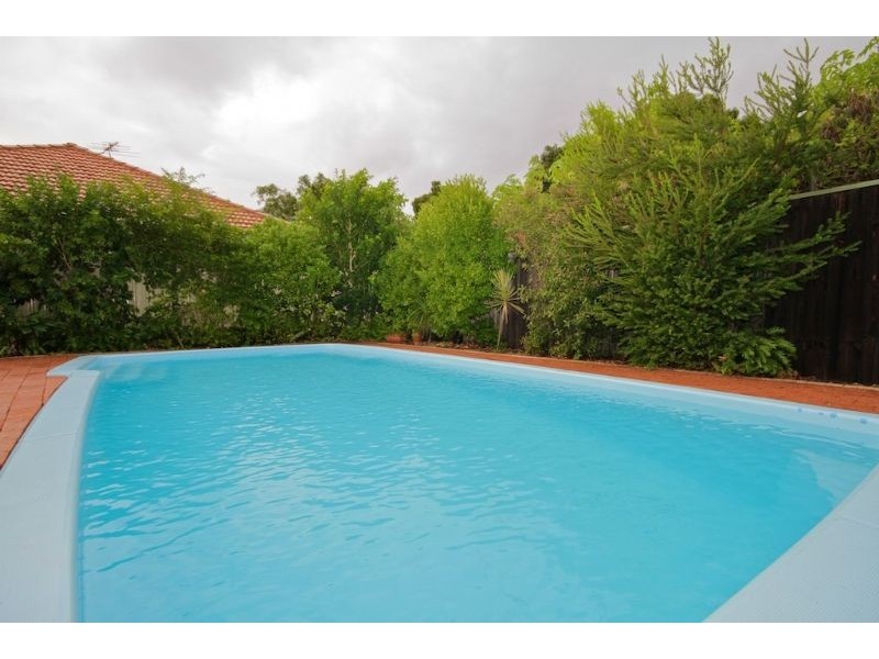 3 Earlsferry Court, Bassendean WA 6054