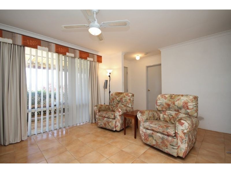 23 Lombardy Cresent, Caversham WA 6055