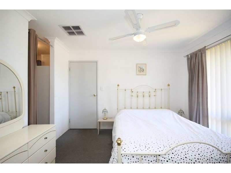 23 Lombardy Cresent, Caversham WA 6055