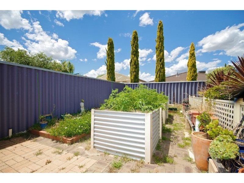 23 Lombardy Cresent, Caversham WA 6055