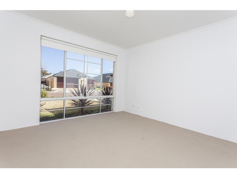 10 Laverstock Street, South Guildford WA 6055