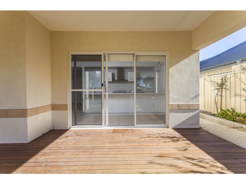 10 Laverstock Street, South Guildford WA 6055