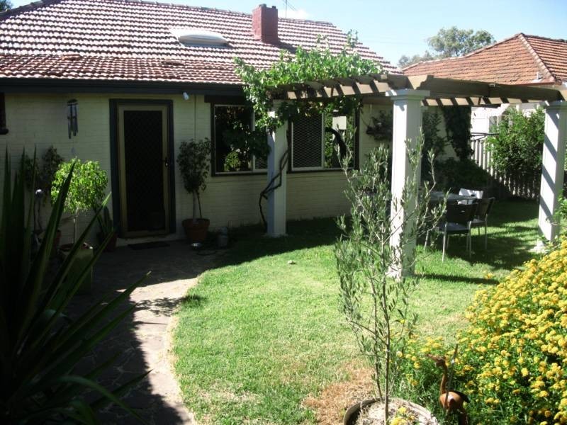 111 Great Eastern Hwy, South Guildford WA 6055