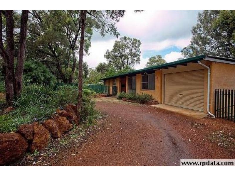 10 Crayden Road, Kalamunda WA 6076