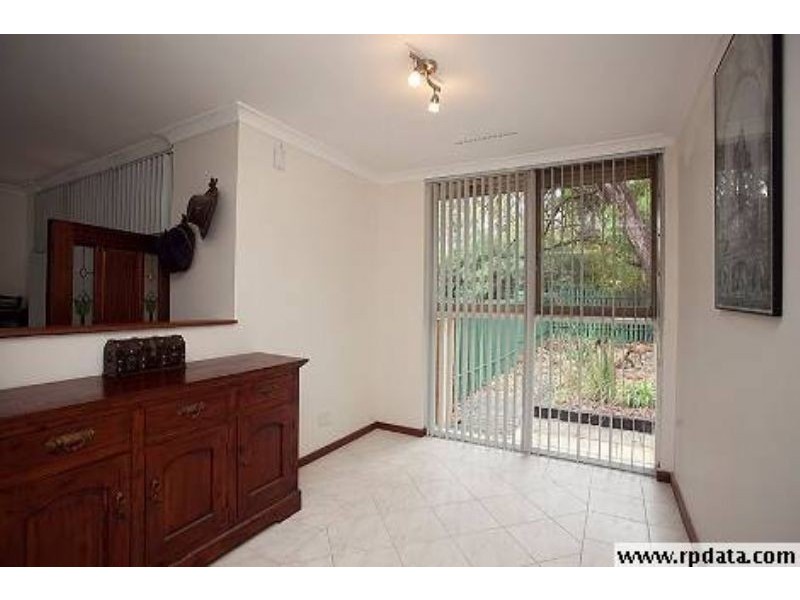 10 Crayden Road, Kalamunda WA 6076