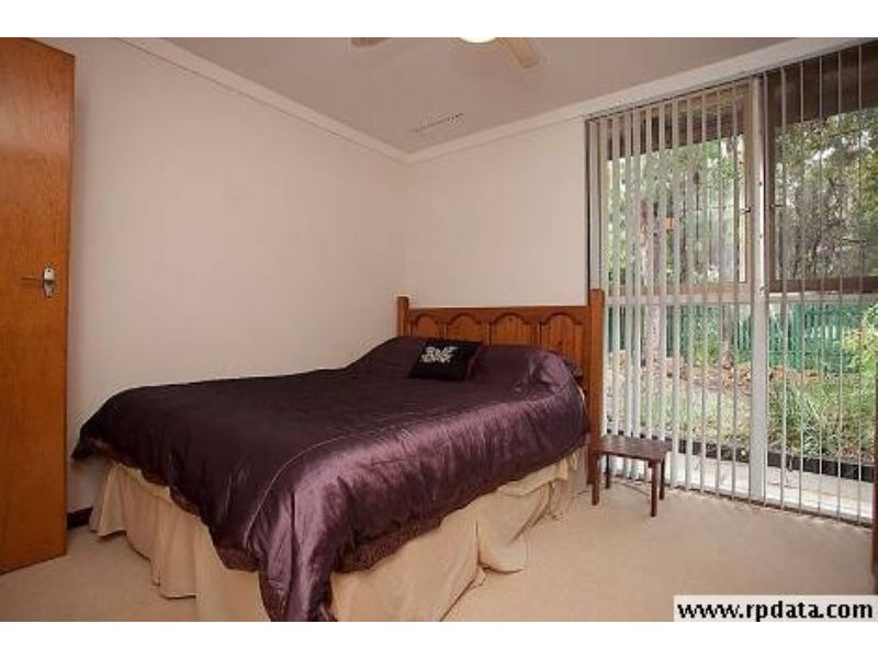 10 Crayden Road, Kalamunda WA 6076