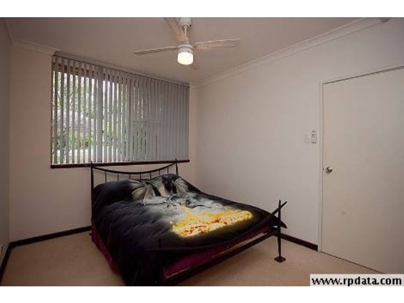 10 Crayden Road, Kalamunda WA 6076