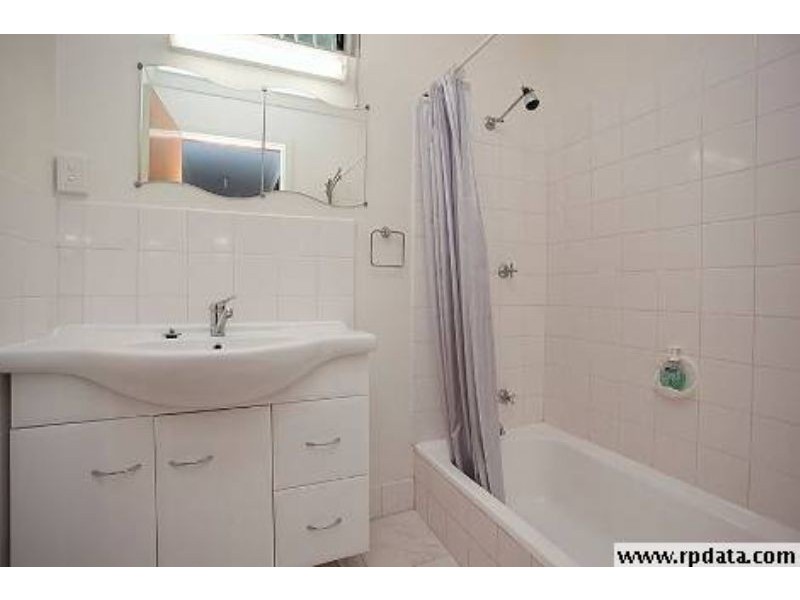 10 Crayden Road, Kalamunda WA 6076