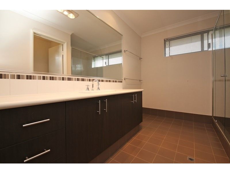 14 Nyinda Entrance, South Guildford WA 6055