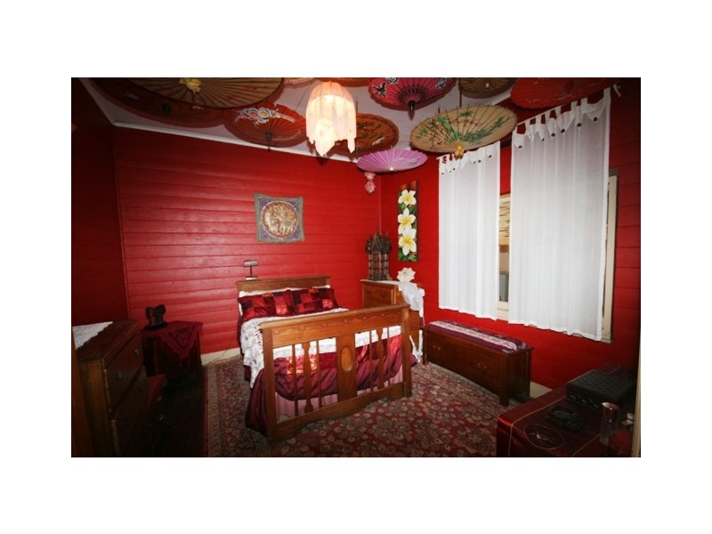 3 West Parade, South Guildford WA 6055