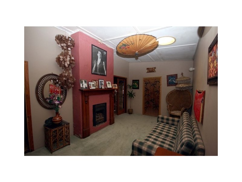 3 West Parade, South Guildford WA 6055