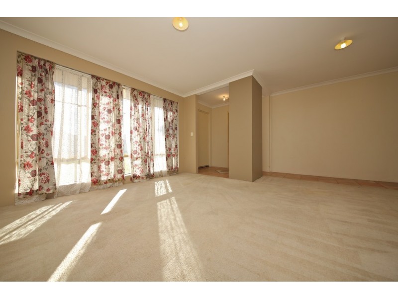 7 Werang Entrance, South Guildford WA 6055