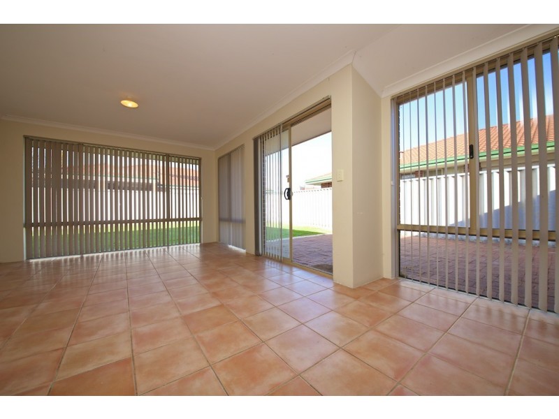 7 Werang Entrance, South Guildford WA 6055