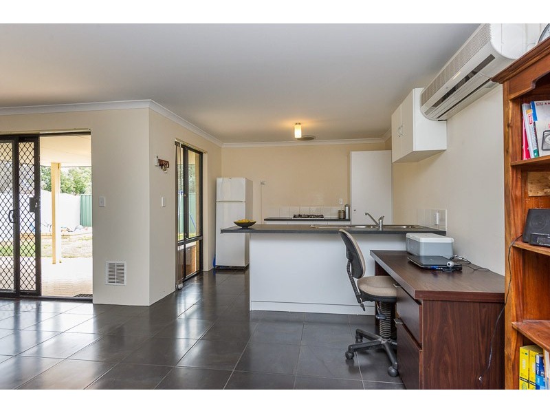 61A Bushby Street, Midvale WA 6056