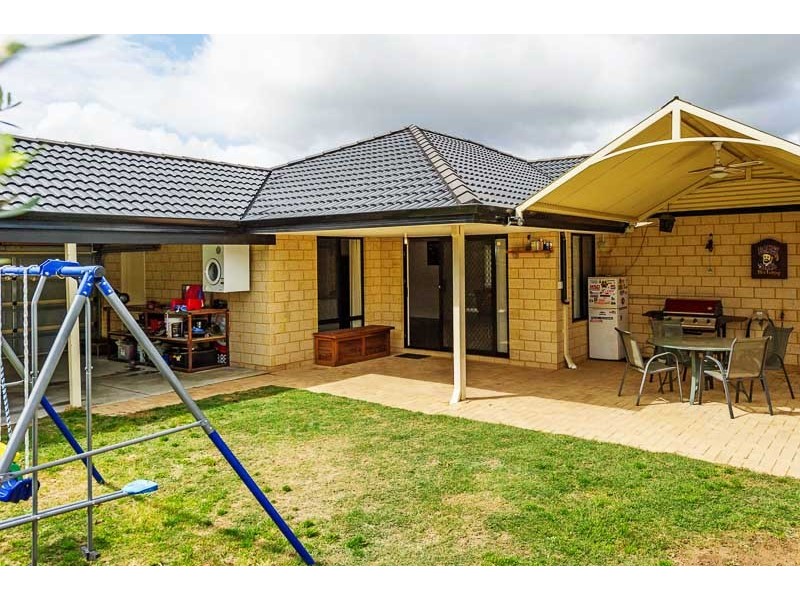 61A Bushby Street, Midvale WA 6056