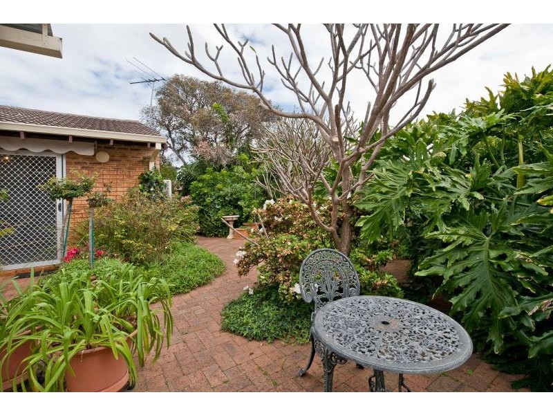 4/2 Cothill Court, Eden Hill WA 6054