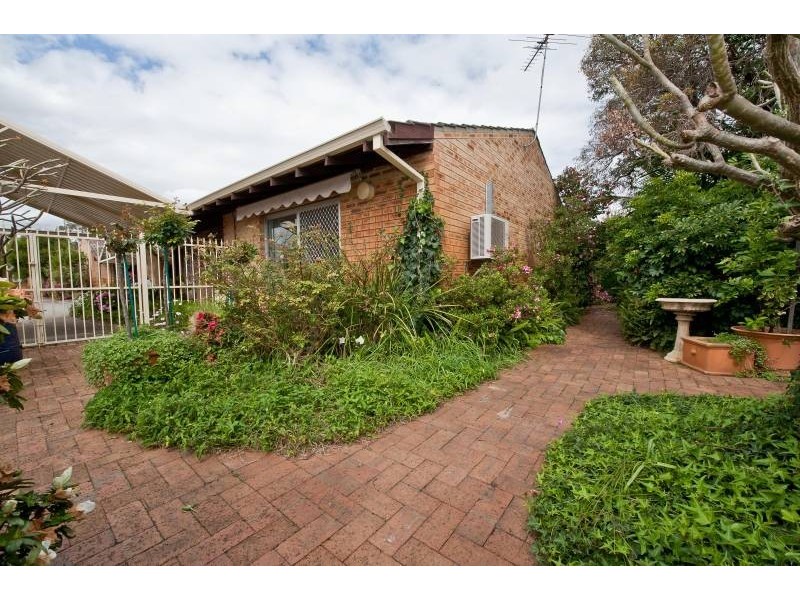 4/2 Cothill Court, Eden Hill WA 6054