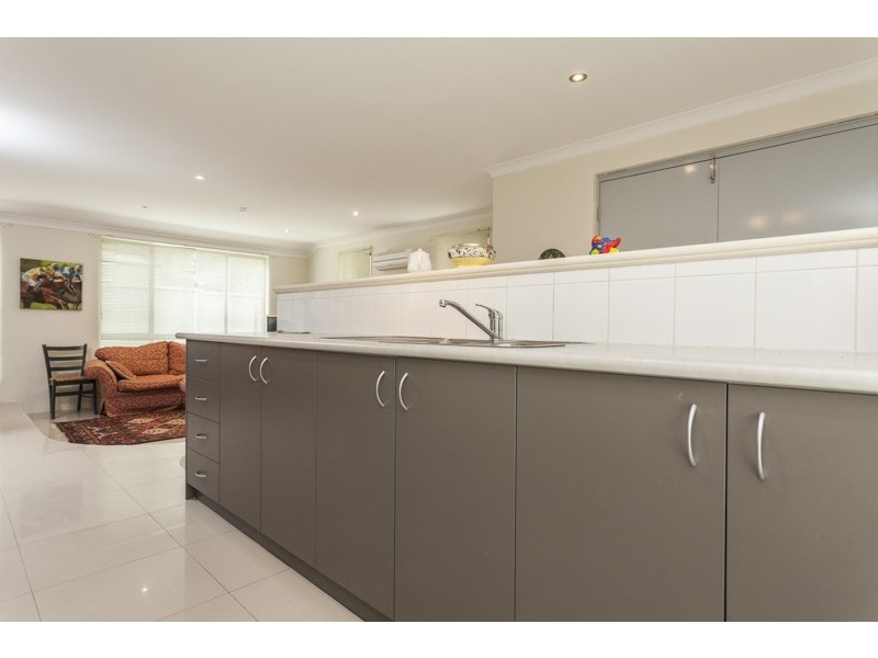 2/138A Queens Roads, South Guildford WA 6055