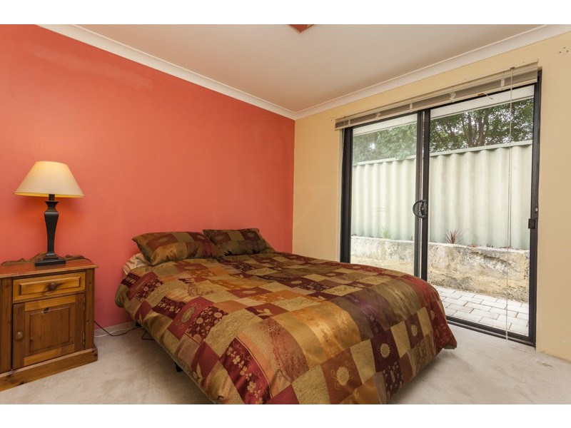 2/138A Queens Roads, South Guildford WA 6055