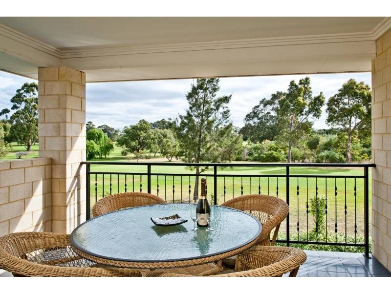 21 Januk Turn, South Guildford WA 6055