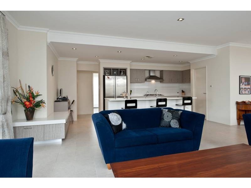 16 Safford Avenue, Aveley WA 6069