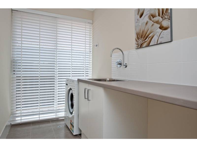 16 Safford Avenue, Aveley WA 6069