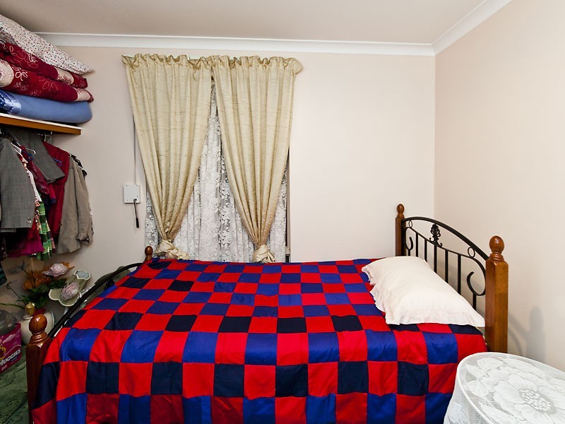 4 Kurrat Elbow, South Guildford WA 6055