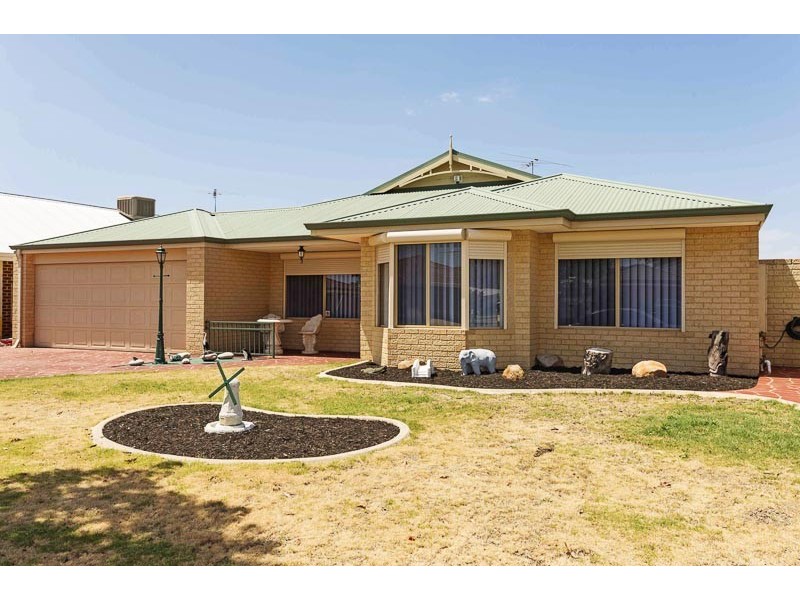 13 Werang Entrance, South Guildford WA 6055