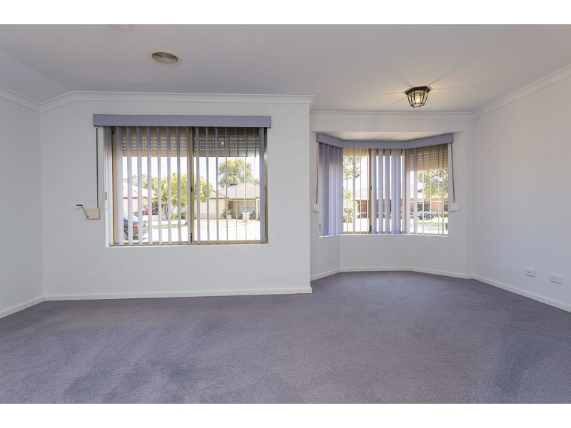 13 Werang Entrance, South Guildford WA 6055