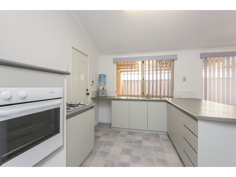 13 Werang Entrance, South Guildford WA 6055