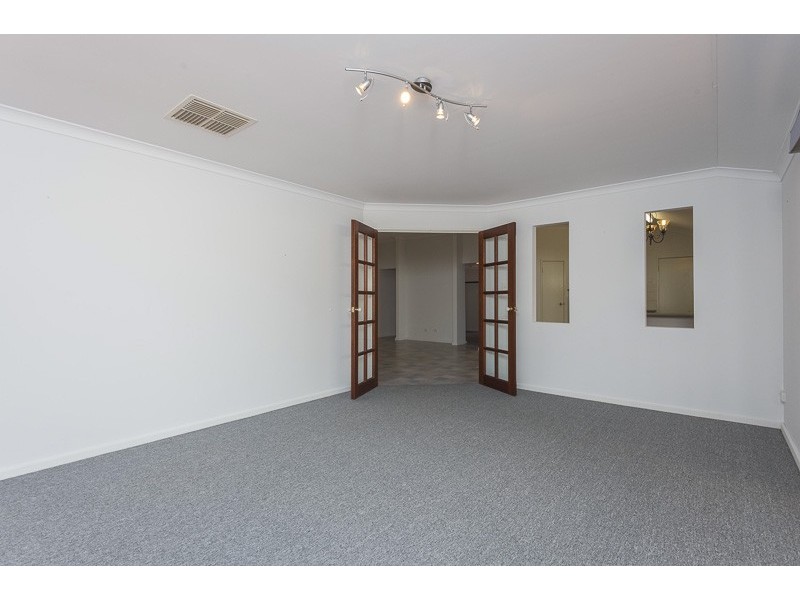 13 Werang Entrance, South Guildford WA 6055