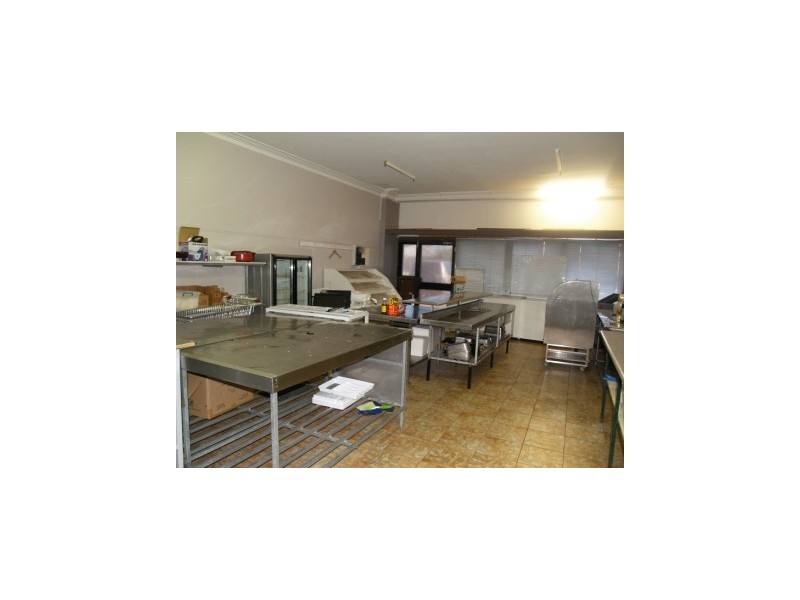 32 Hooley Road, Midvale WA 6056