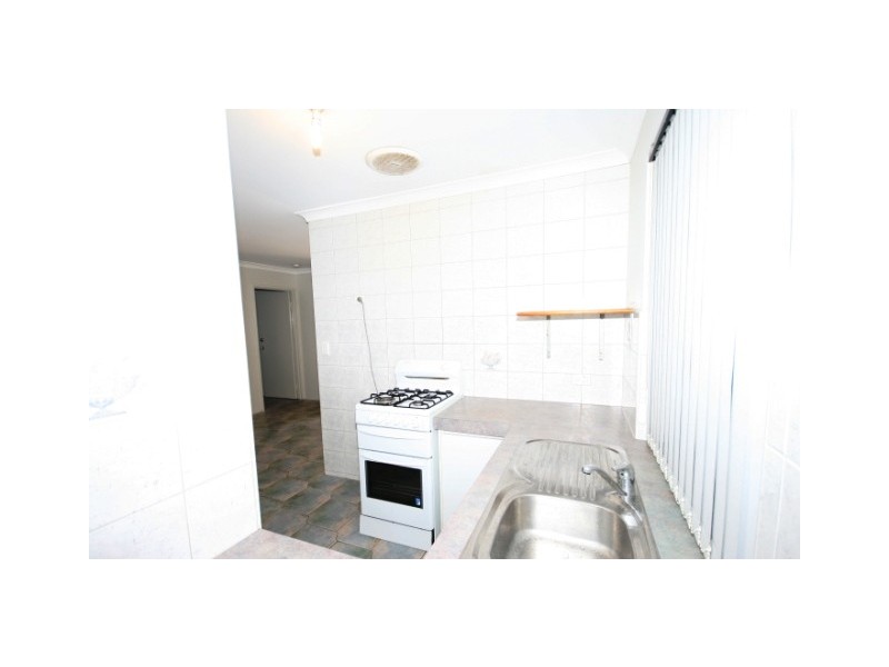 11 Nooyan Close, South Guildford WA 6055