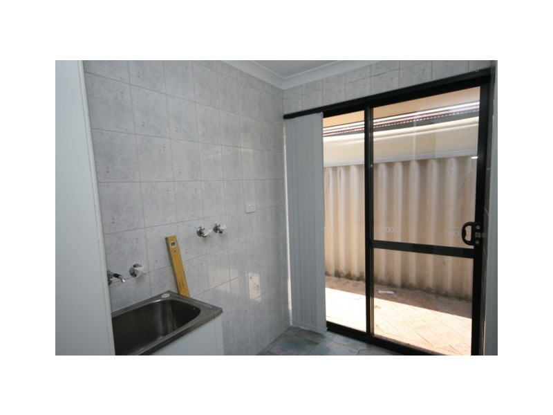 11 Nooyan Close, South Guildford WA 6055