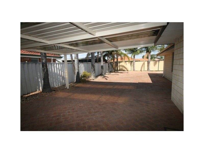 11 Nooyan Close, South Guildford WA 6055