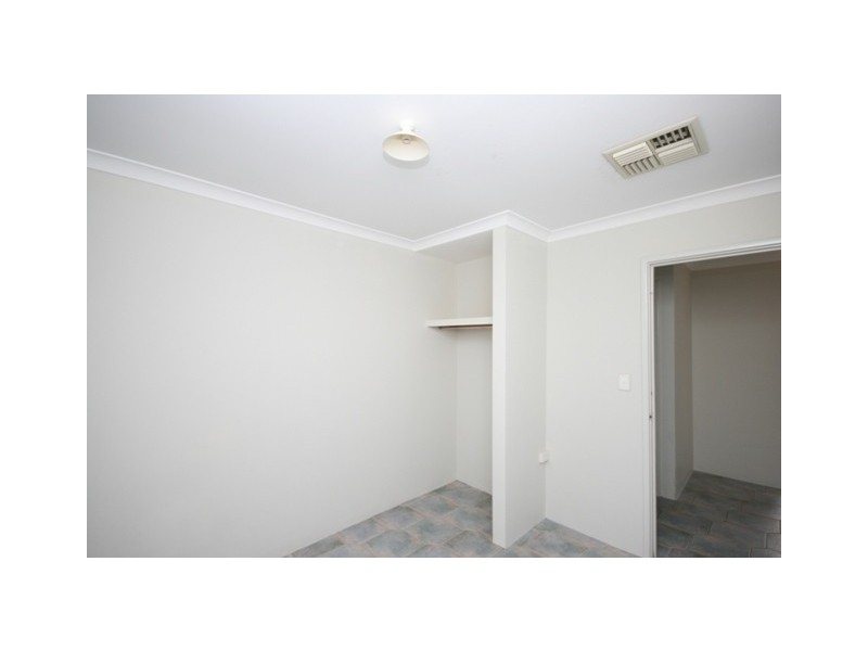 11 Nooyan Close, South Guildford WA 6055