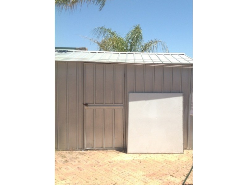 11 Nooyan Close, South Guildford WA 6055