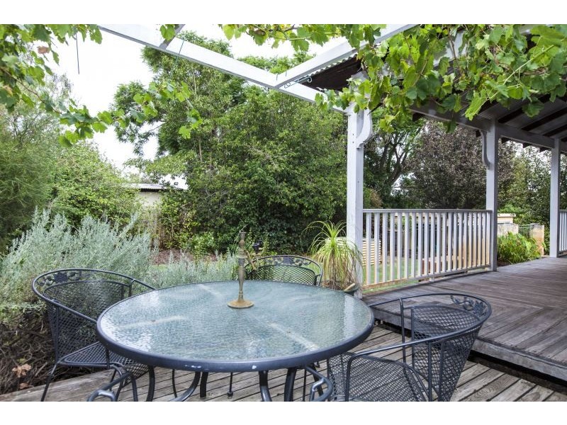 85 Parker Street, Bassendean WA 6054