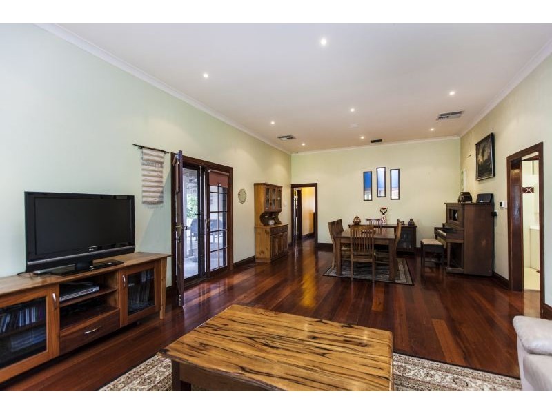 85 Parker Street, Bassendean WA 6054