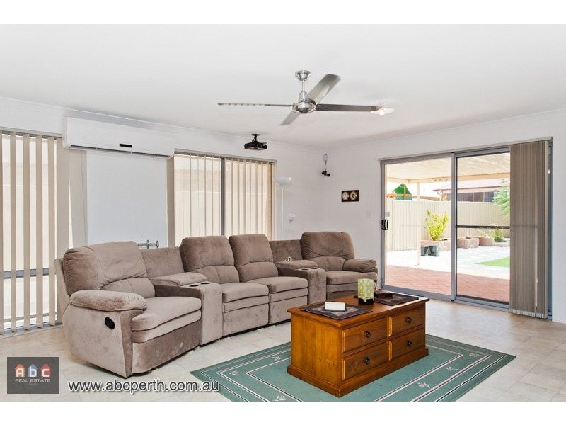 11 Yonga Way, South Guildford WA 6055