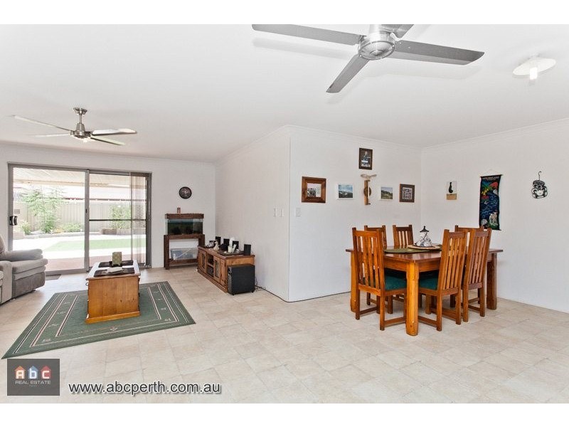 11 Yonga Way, South Guildford WA 6055