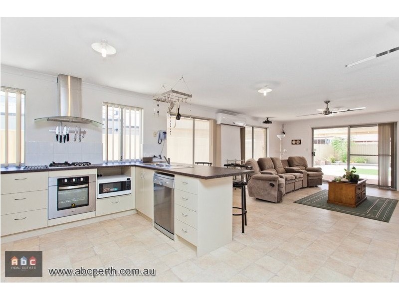 11 Yonga Way, South Guildford WA 6055