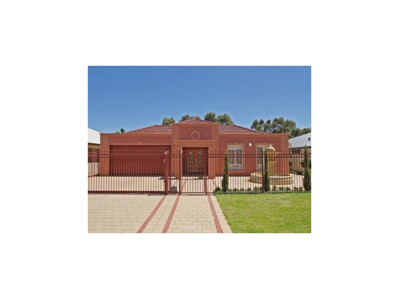 72 Silver Princess Way, Jane Brook WA 6056