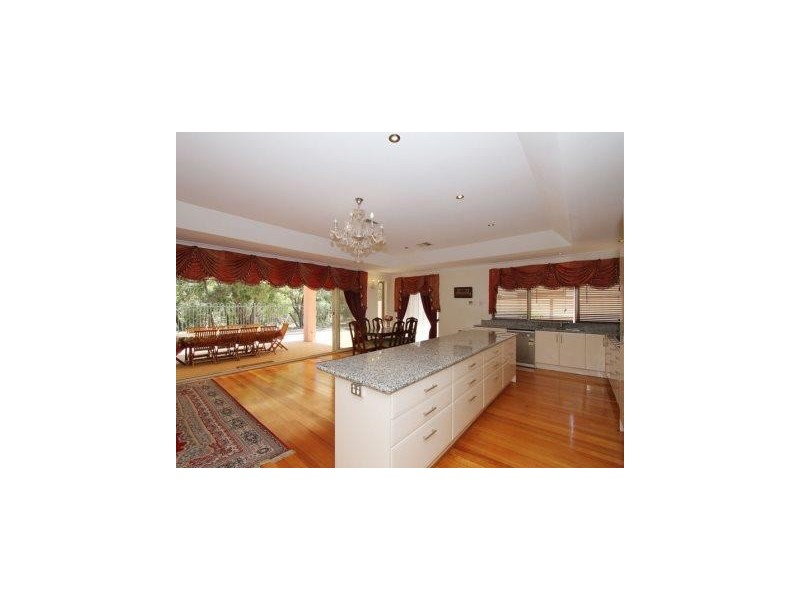 72 Silver Princess Way, Jane Brook WA 6056