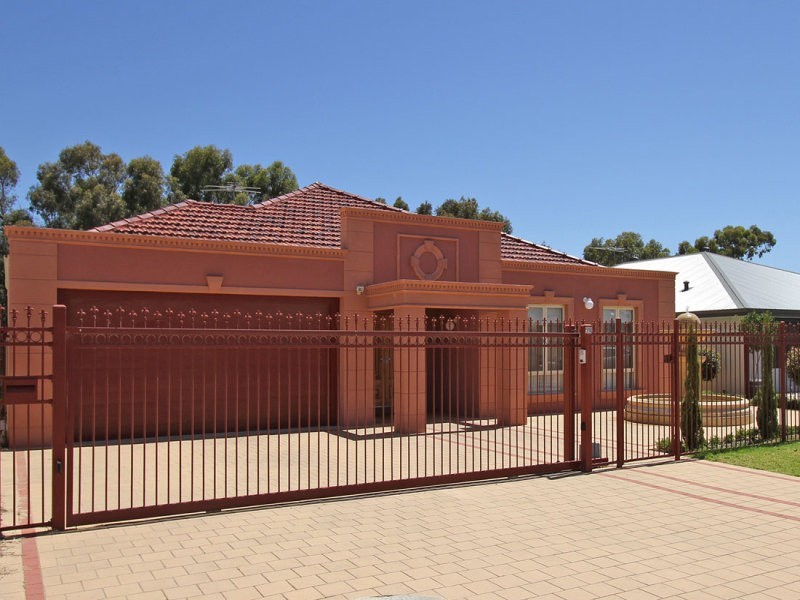 72 Silver Princess Way, Jane Brook WA 6056