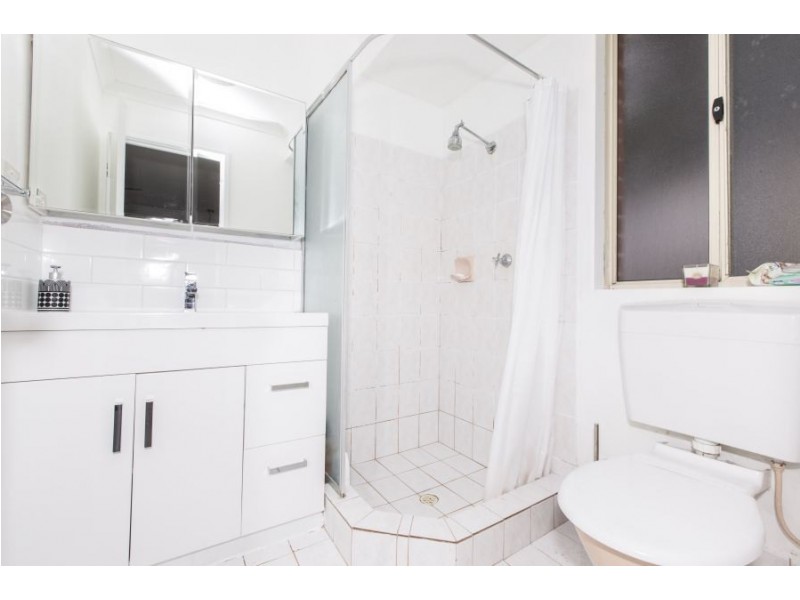 11 Nyinda Entrance, South Guildford WA 6055